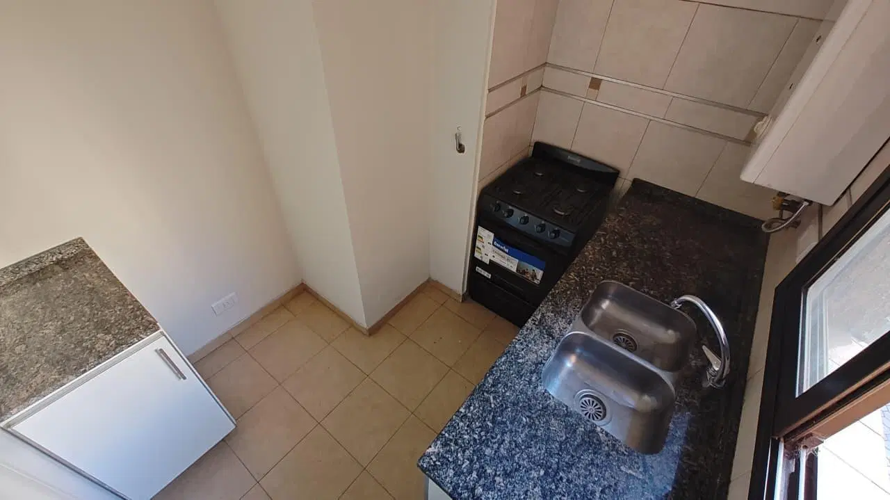 EXCELENTE DEPARTAMENTO 1 DORM. A MTS PATIO OLMOS 5