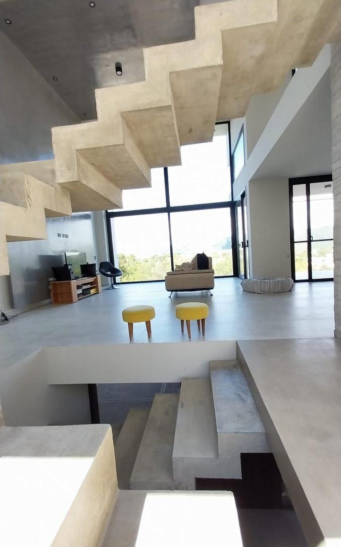 Foto de VENTA CASA DE CATEGORIA 3 HABITACIONES COUNTRY TIERRALTA, imagen 2