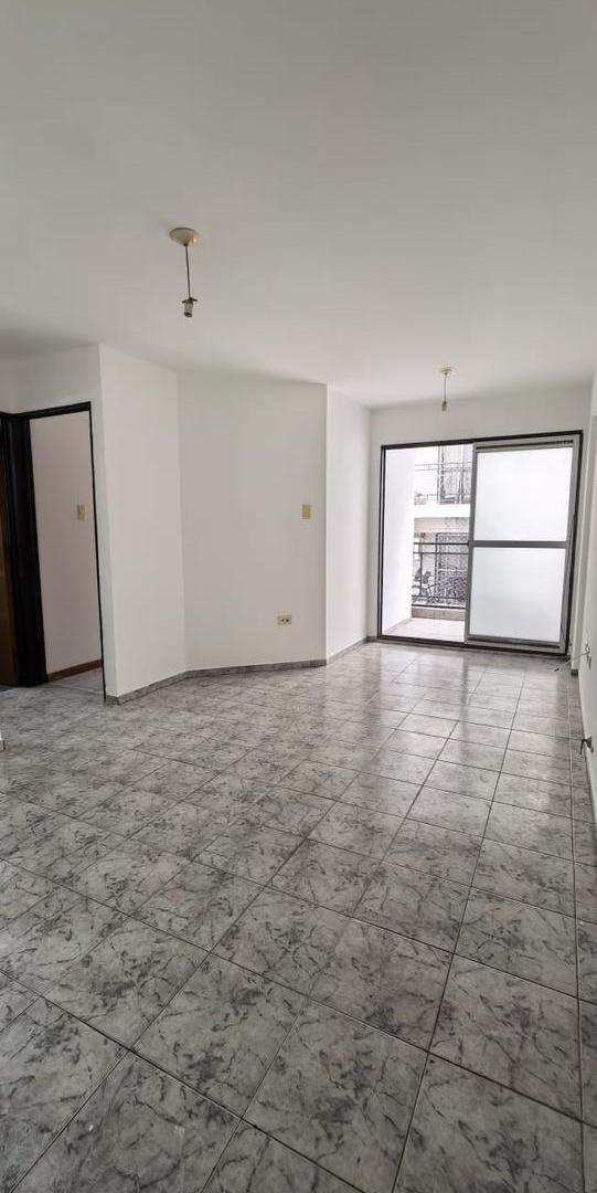 Foto de Alquiler Departamento 1 dormitorio c/ balcón en B° Alberdi, imagen 5