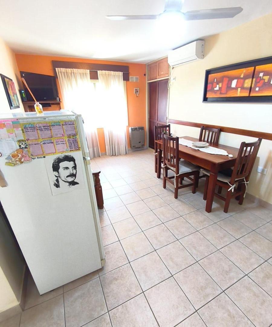 Foto de Venta. Departamento de 1 dormitorio en pleno centro de Villa Carlos, imagen 2