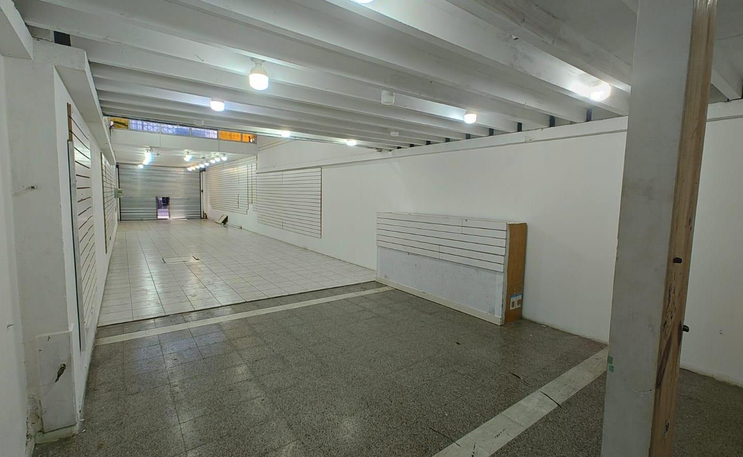 Foto de ALQUILER LOCAL CENTRO PEATONAL SAN MARTIN, imagen 2
