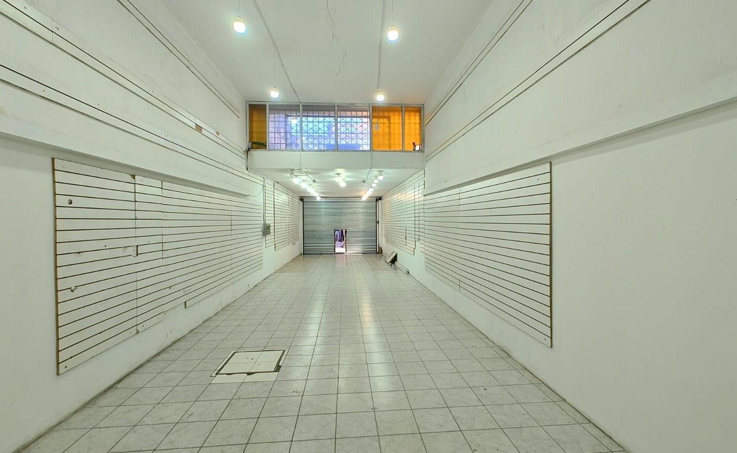 Foto de ALQUILER LOCAL CENTRO PEATONAL SAN MARTIN, imagen 1
