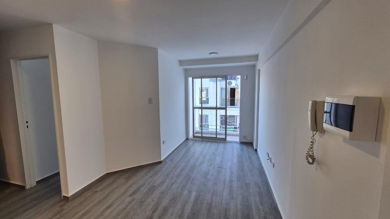 Foto de ALQUILER DEPARTAMENTO 1 DORMITORIO REFACCIONADO A NUEVO B° CENTRO, imagen 1