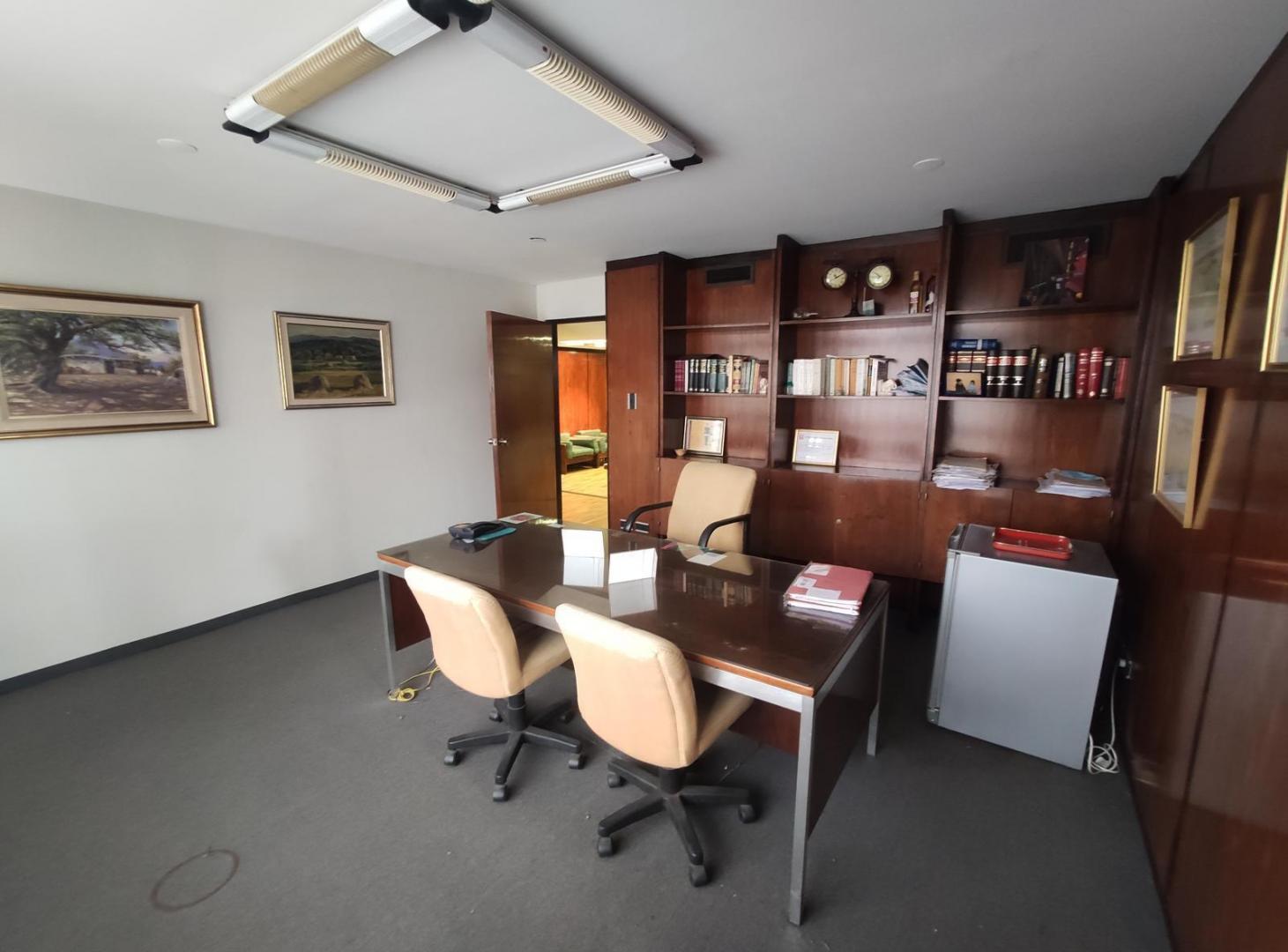 Foto de Piso Exclusivo de 600 m² con Terraza y Asador - Pleno Centro Histórico, imagen 3