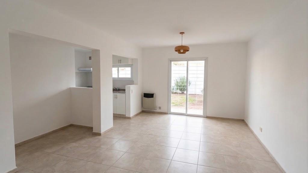 Foto de ALQUILER DUPLEX 3 DORMITORIOS EN HOUSING B° ALTOS DE VELEZ SARSFIELD, imagen 1