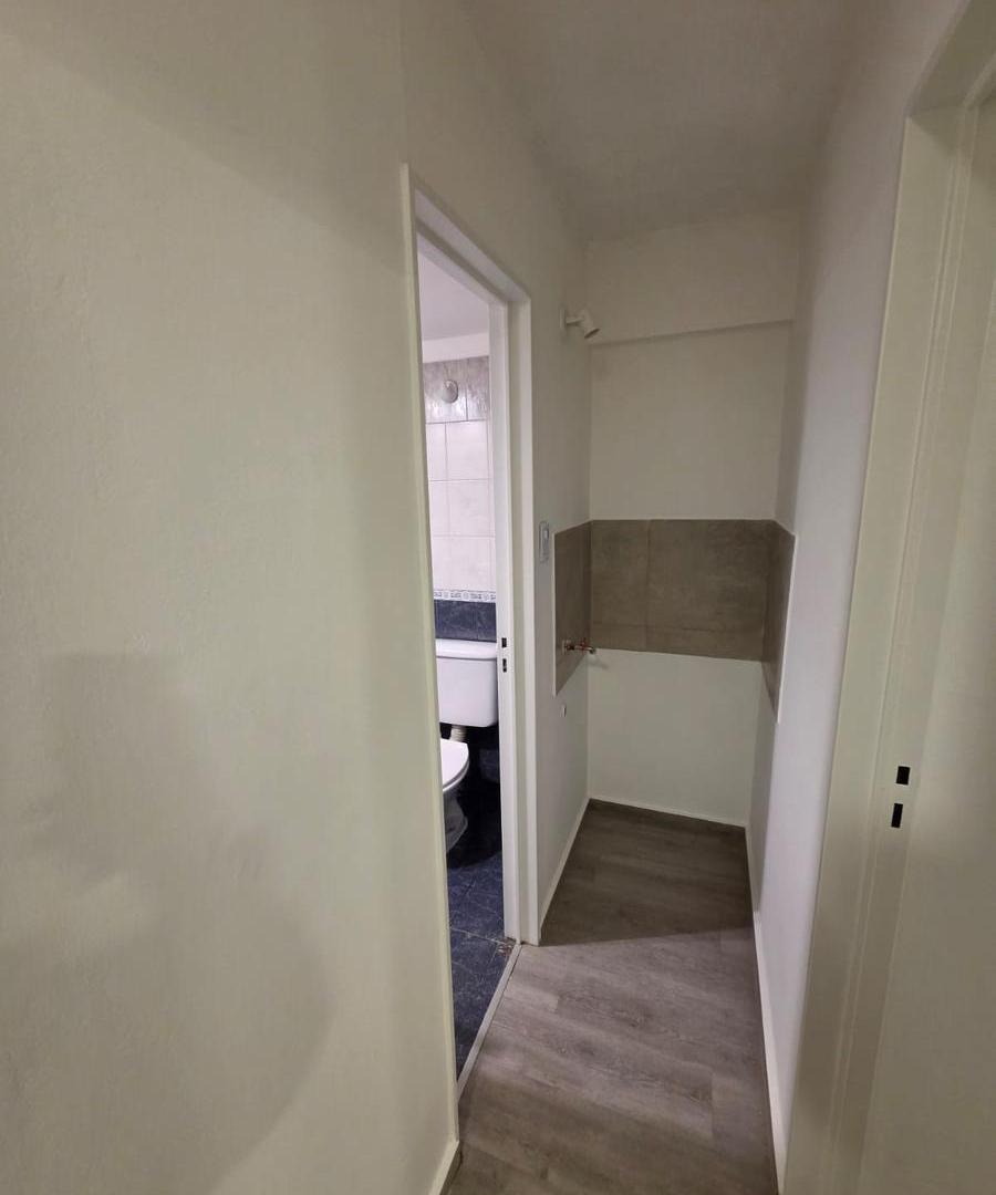 Foto de ALQUILER DEPARTAMENTO 1 DORMITORIO REFACCIONADO A NUEVO B° CENTRO, imagen 4