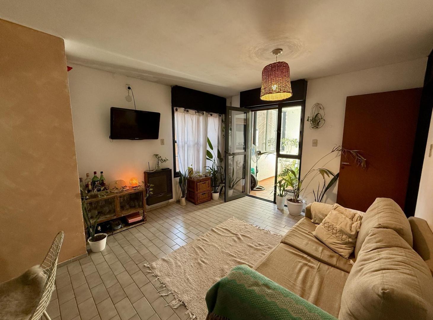 Foto de CENTRO DEPARTAMENTO 1 DORMITORIO A METROS DE CAÑADA, imagen 3