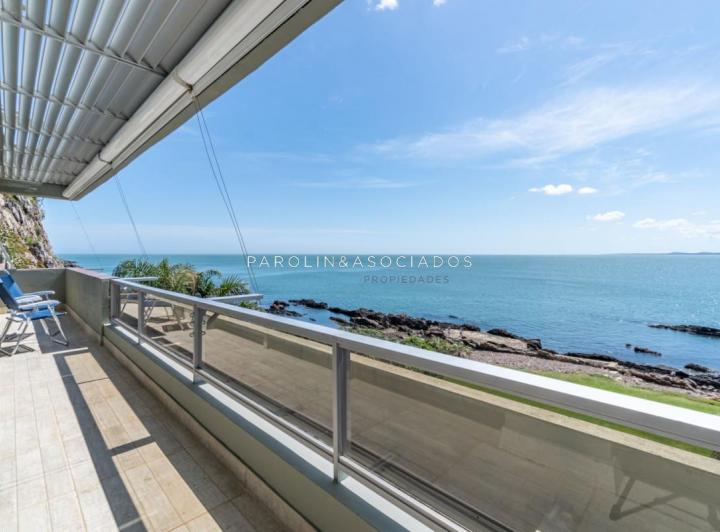 Foto de Apartamento en venta de 3 dormitorios en edificio Acantilado, Punta del Este., imagen 4
