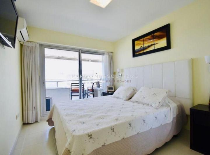 Foto de Apartamento en de 2 dormitorios en venta en Seasons Tower, Punta del, imagen 5