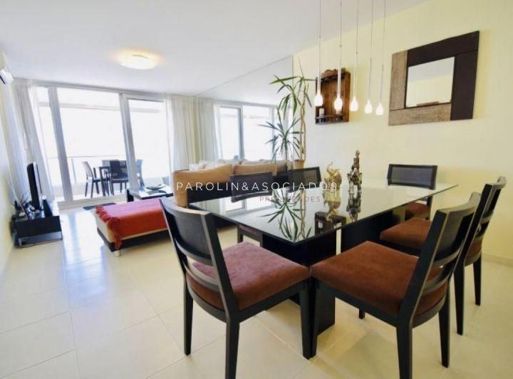 Foto de Apartamento en de 2 dormitorios en venta en Seasons Tower, Punta del, imagen 1