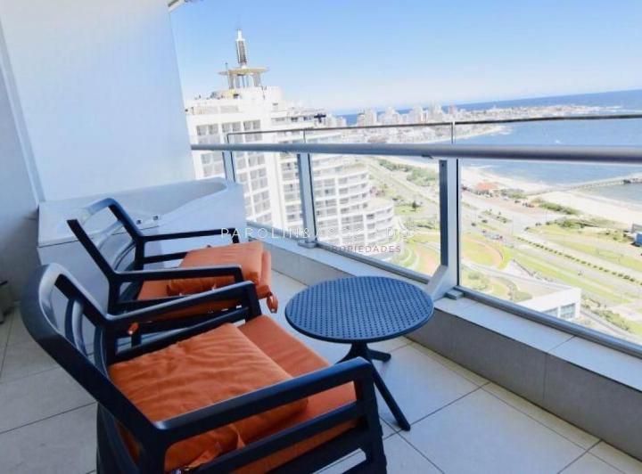 Foto de Apartamento en de 2 dormitorios en venta en Seasons Tower, Punta del, imagen 2
