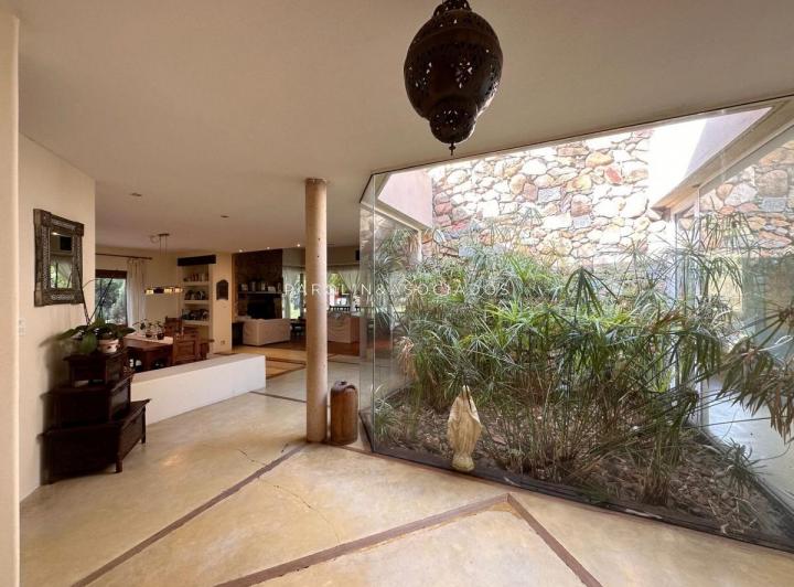 Foto de Hermosa propiedad en venta de 4 dormitorios en zona Lugano, Punta del Este., imagen 1