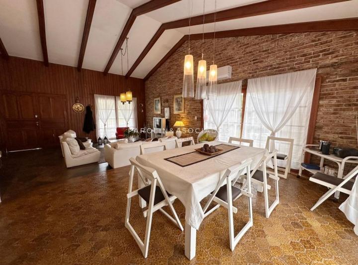 Foto de Casa de 3 dormitorios + dependencia de servicio en venta en Mansa, Punta Del Este., imagen 4