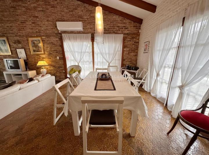Foto de Casa de 3 dormitorios + dependencia de servicio en venta en Mansa, Punta Del Este., imagen 3