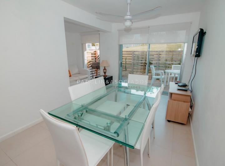 Foto de Apartamento en venta con 3 dormitorios en Esturión Montoya, Punta del Este., imagen 2