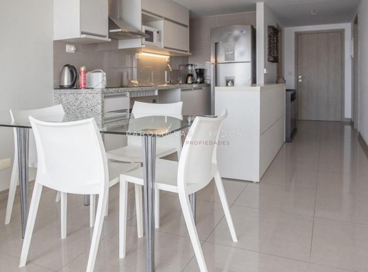 Foto de Piso alto con vista panoramica, 1 dormitorio y medio en venta. Punta, imagen 3