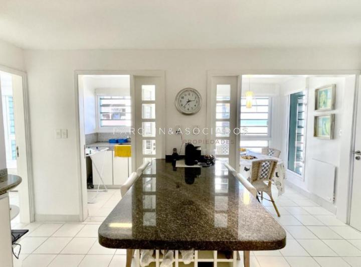 Foto de Apartamentos de 3 dormitorios en venta en Martinique, Punta del Este., imagen 3