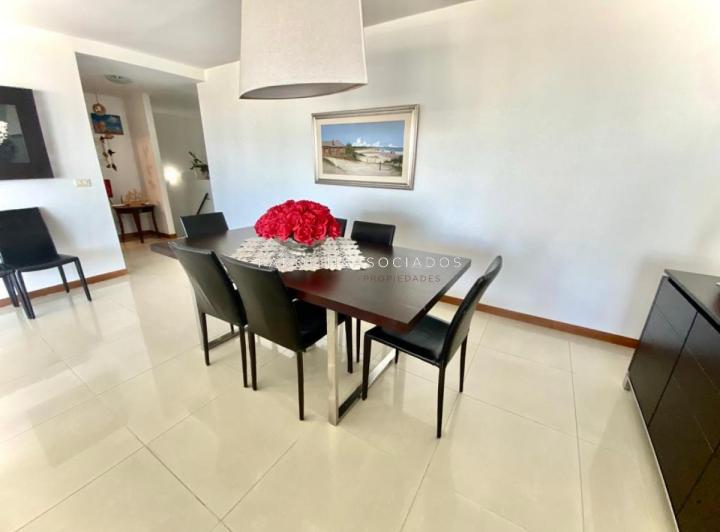 Foto de Pent House en venta de 3 dormitorios en edificio Tressesenta, Punta del Este., imagen 4