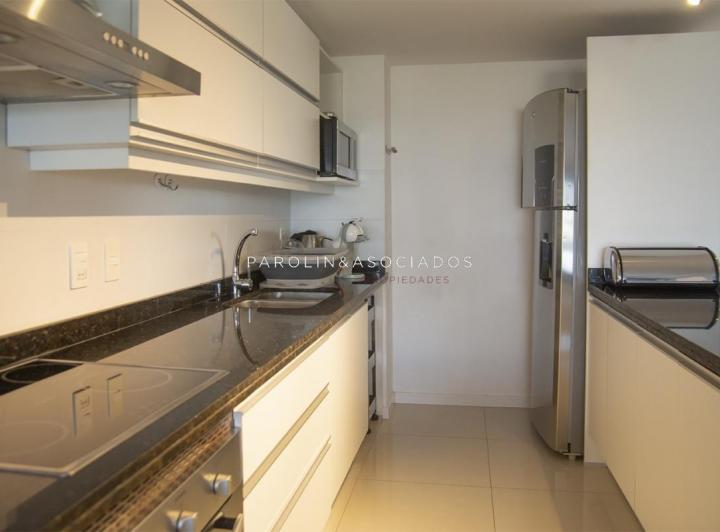 Foto de Apartamento en venta en Torre Esmeralda de 3 dormitorios, en Punta del, imagen 3