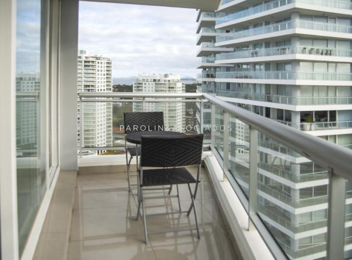 Foto de Apartamento de 1 dormitorio en torre One, Punta del Este, imagen 2
