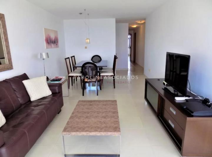 Foto de Apartamento en Seasons Tower 2 dormitorios, Punta del Este., imagen 3