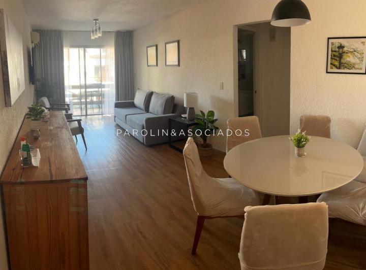 Hermoso apartamento en venta en el complejo Arcobaleno 5