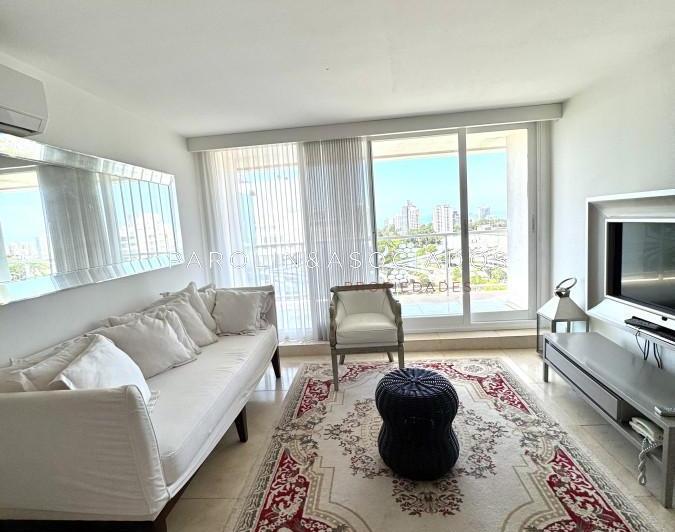 Apartamento de 1 dormitorio en venta. Punta del Este. Torre Yoo 4
