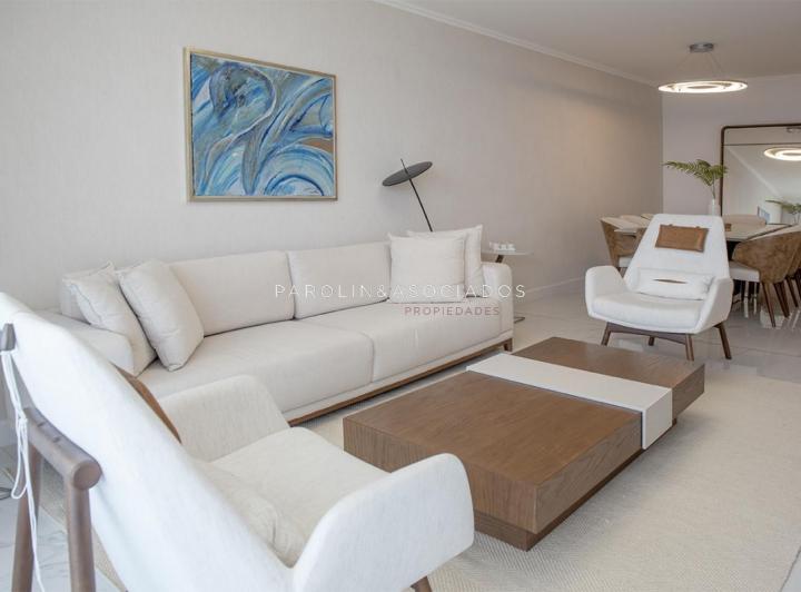 Apartamento en Mansa - Punta del Este en venta de 3 dormitorios. 5