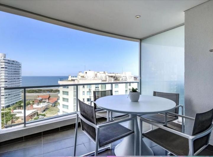 Apartamento de 3 dormitorios 3