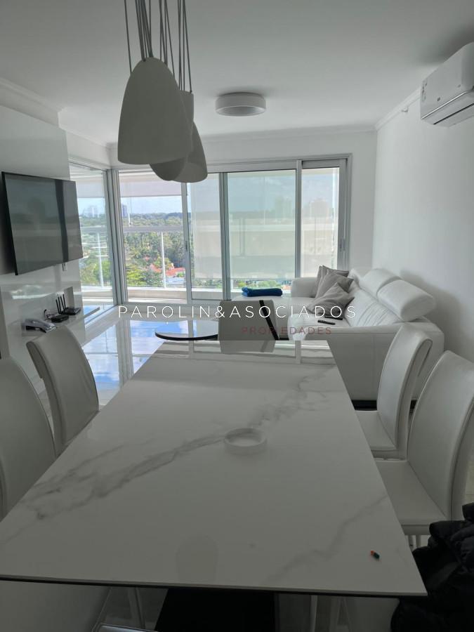 Foto de Apartamento de 2 dormitorios en Alquiler Temporal en Punta del este, imagen 3
