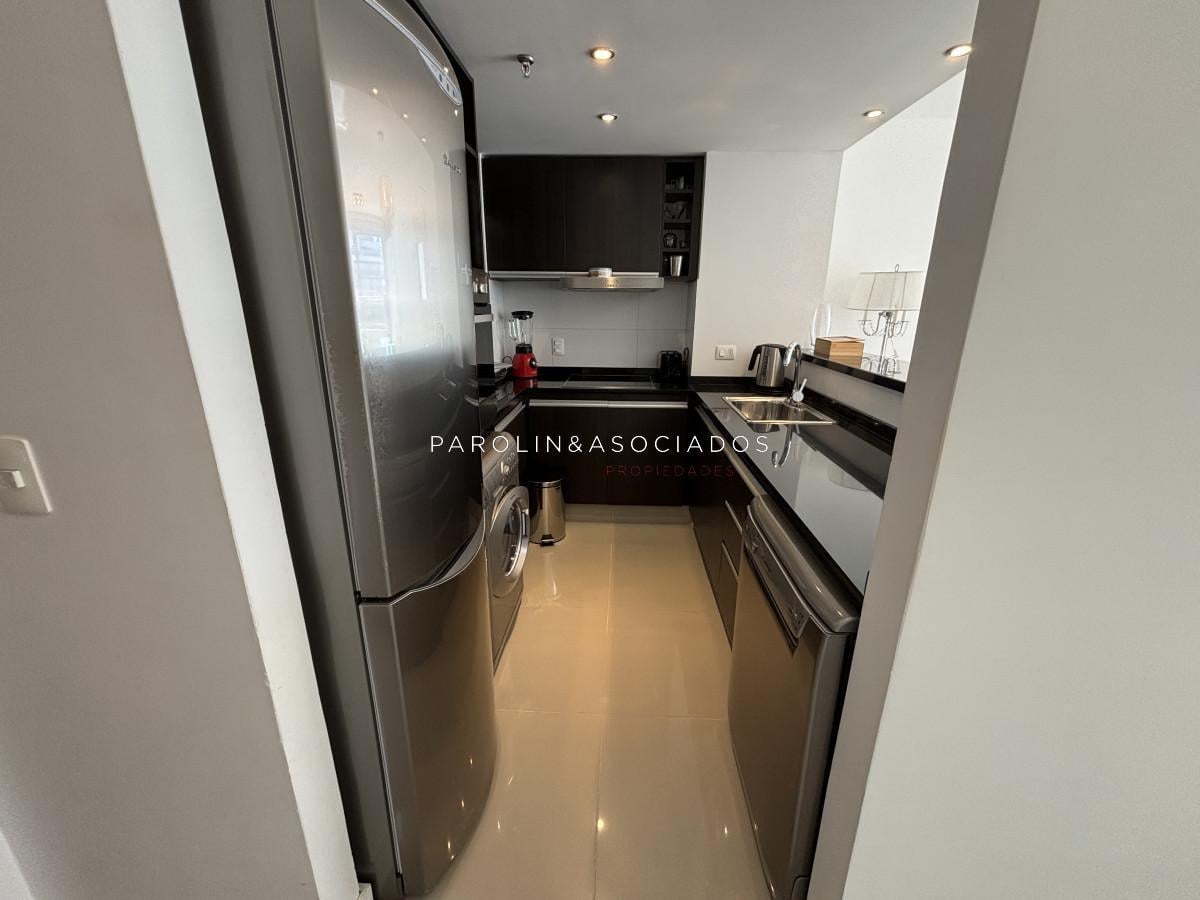 Foto de Apartamento en venta piso alto en Forest Tower II, Punta del Este, imagen 2