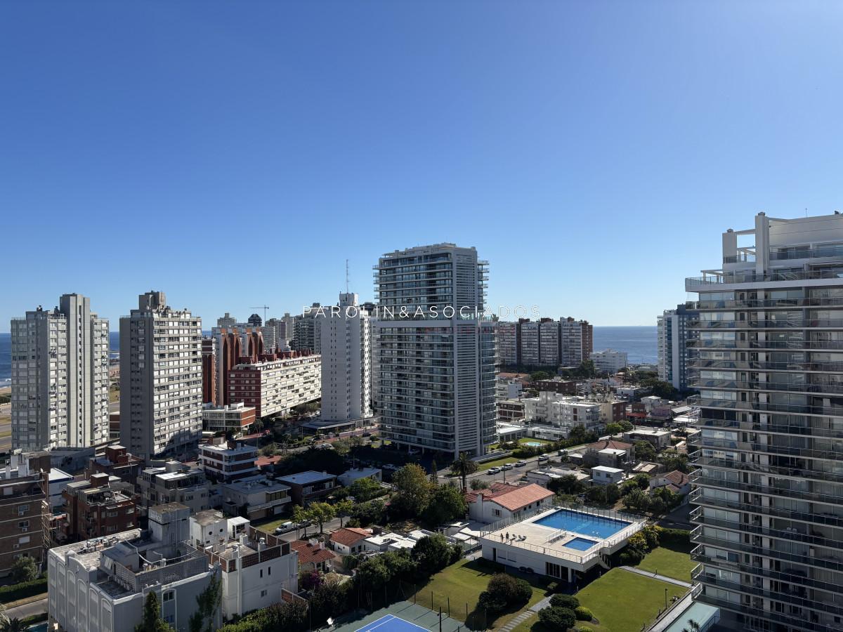 Foto de Apartamento en venta piso alto en Forest Tower II, Punta del Este, imagen 1