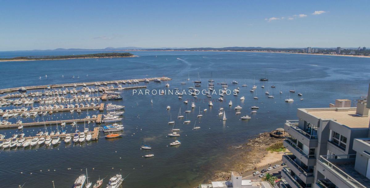 Foto de Penthouse en Edificio Monarca con vista al Puerto, imagen 3
