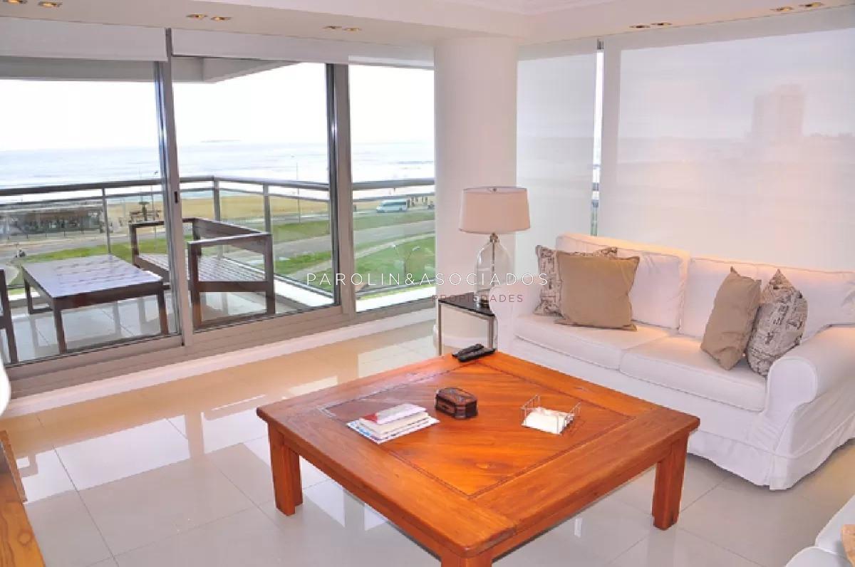 Foto de Apartamento en venta a pasos de playa Brava., imagen 4