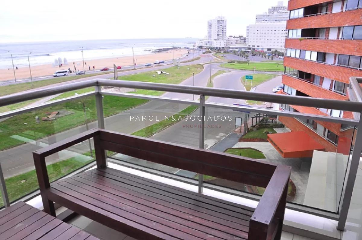 Foto de Apartamento en venta a pasos de playa Brava., imagen 5