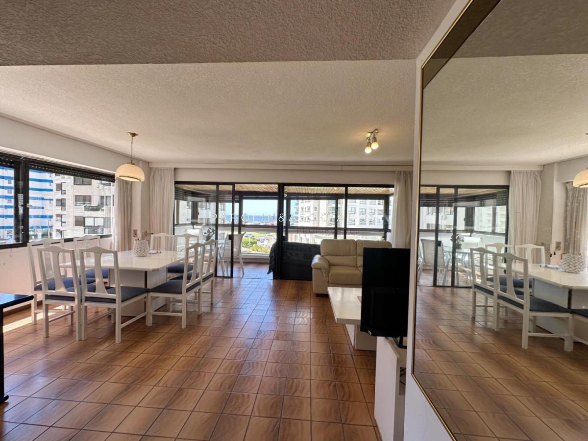 Foto de Apartamento en Parquemar Center de 3 Dormitorios en ALQUILER, Punta del, imagen 3