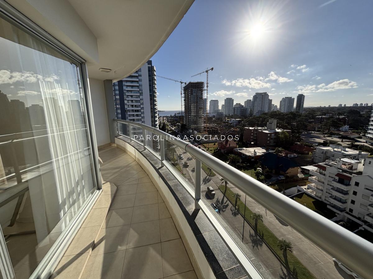 Departamento en Venta de 3 Dormitorios en Edificio South Beach, Punta del Este