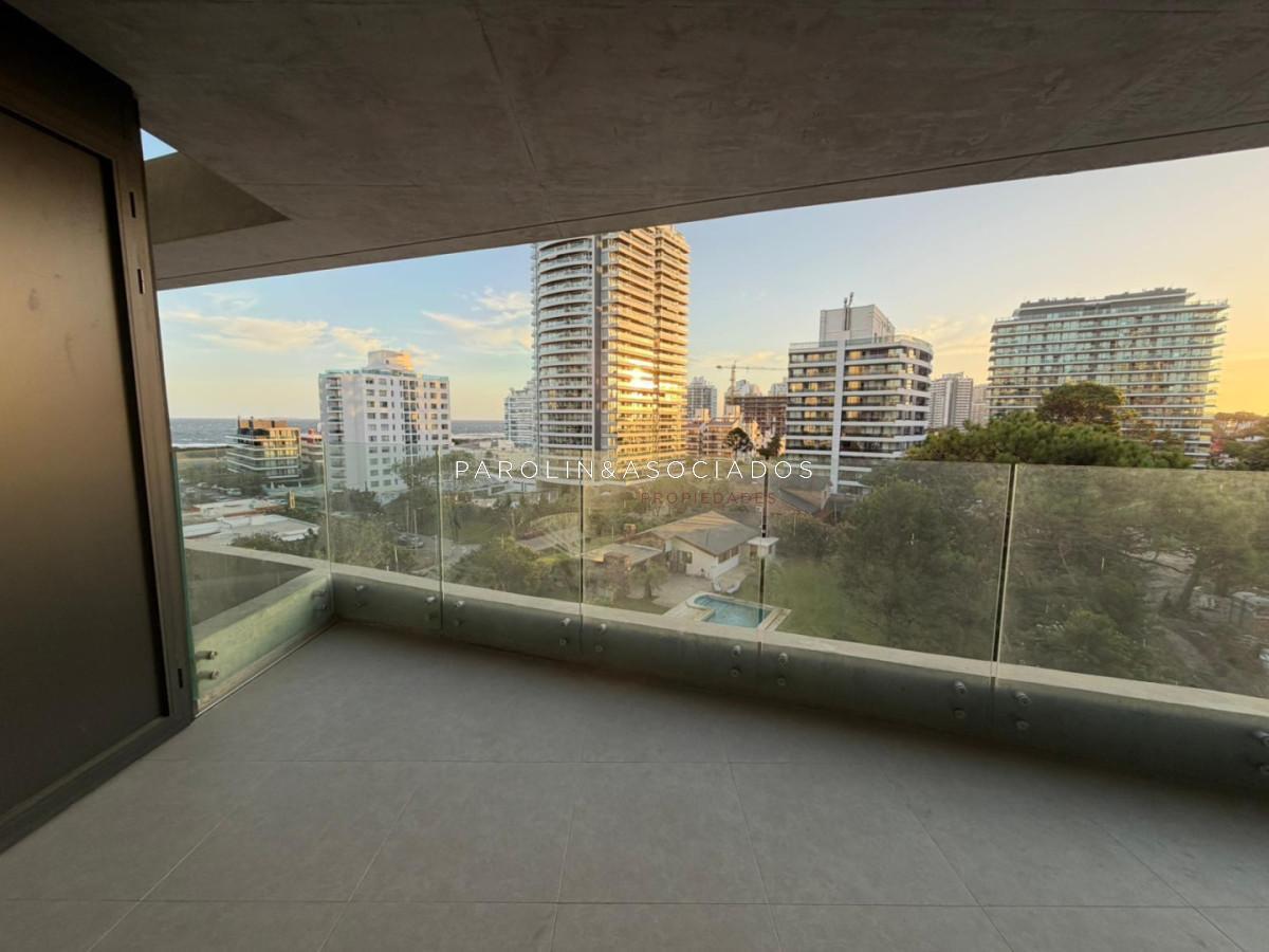 Apartamento en venta de 2 dormitorios en Wave Brava, Punta del Este