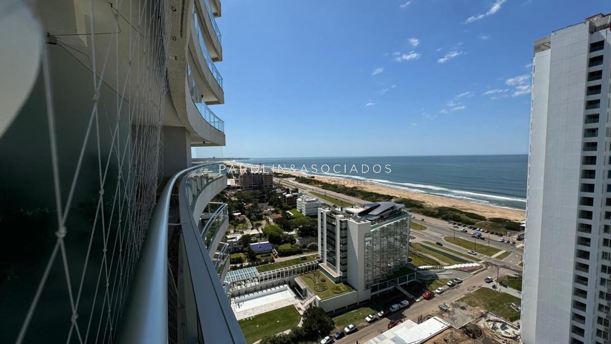 Apartamento en venta de 2 dormitorios en Look Brava, Punta del Este.
