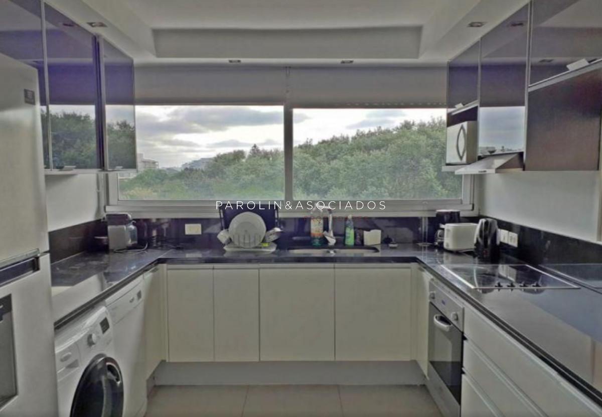 Foto de Departamento en Venta de 2 Dormitorios en edificio Silente. Playa Brava, imagen 5