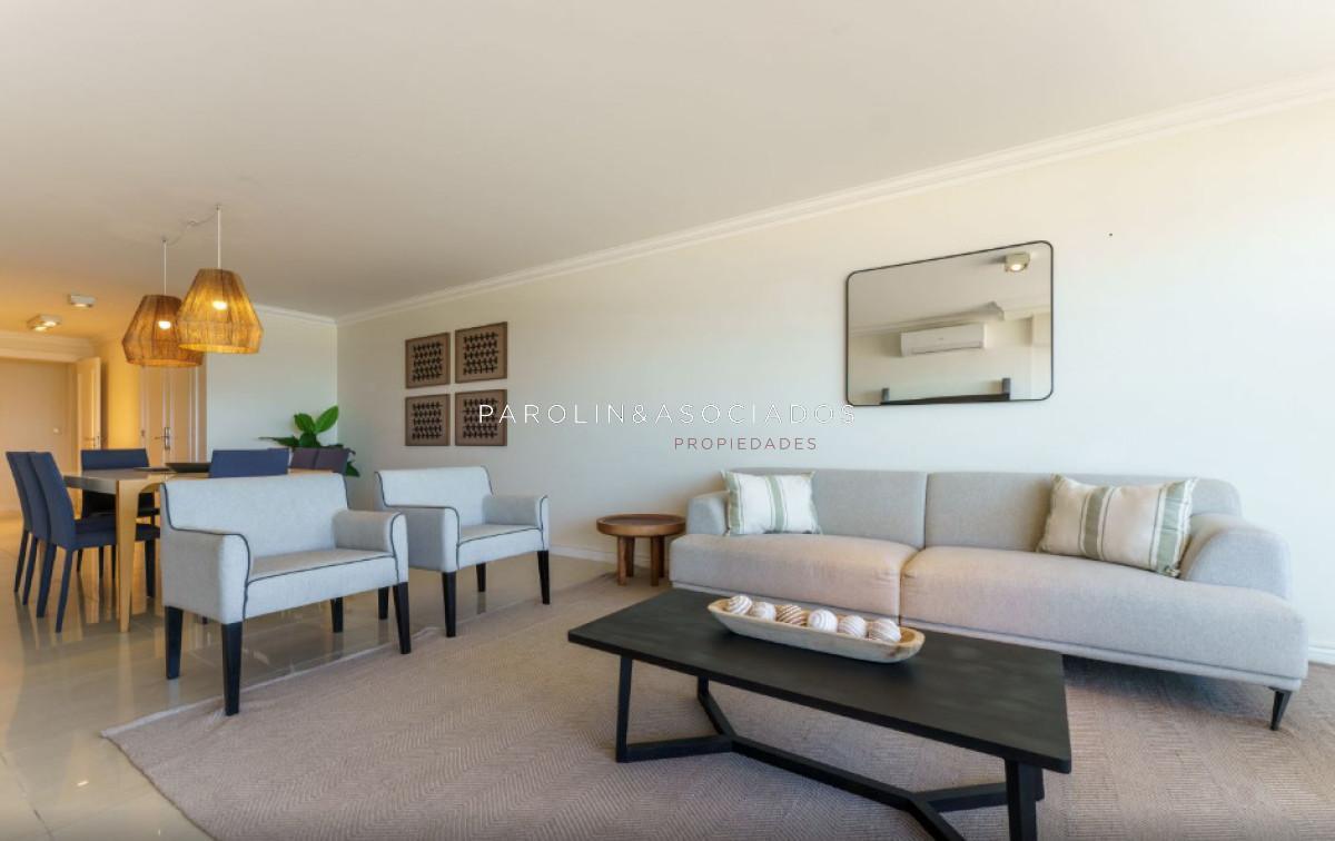 Foto de Oportunidad en Torre Imperiale II piso alto , 3 suites , Brava, Punta, imagen 3