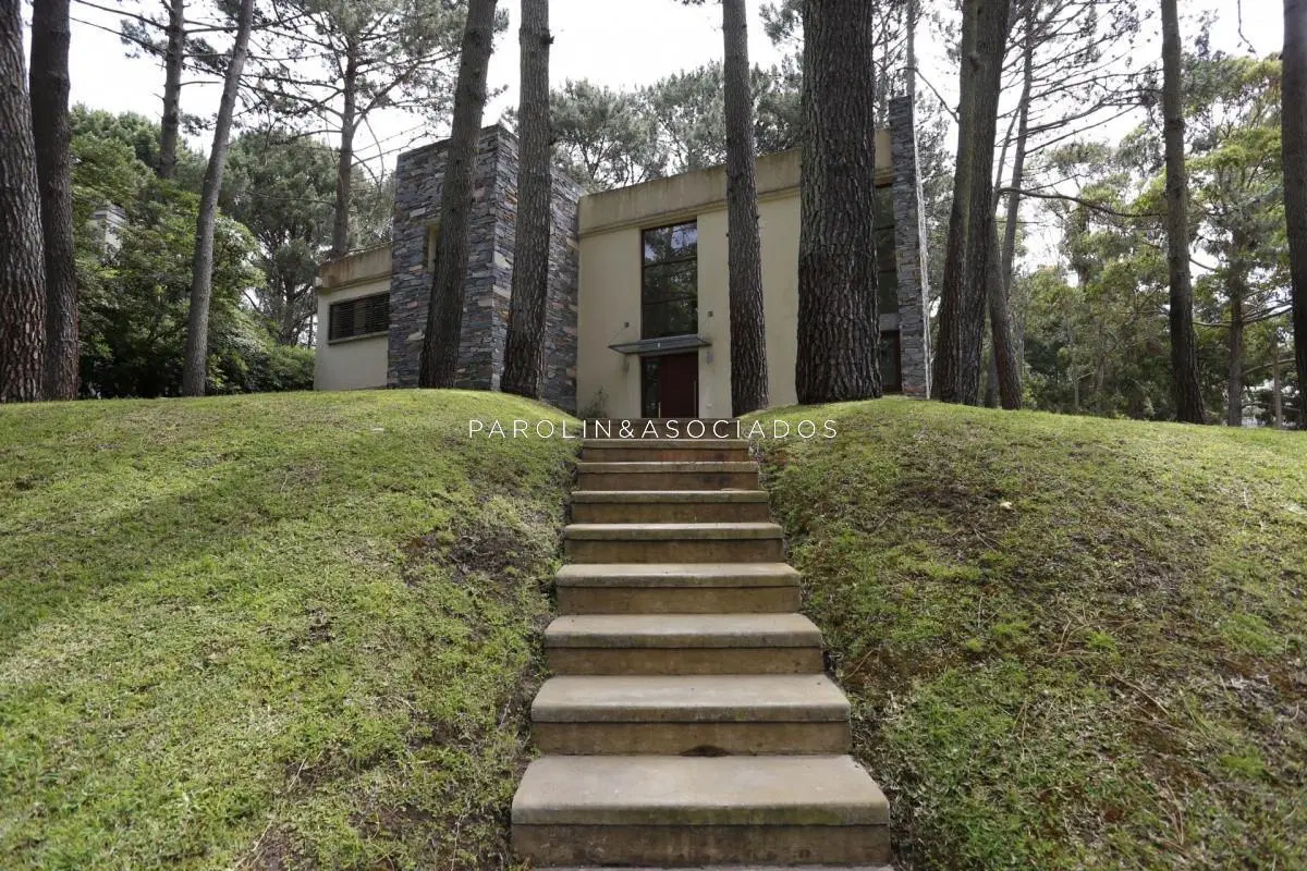 Casa en venta dentro del complejo Solanas. 2