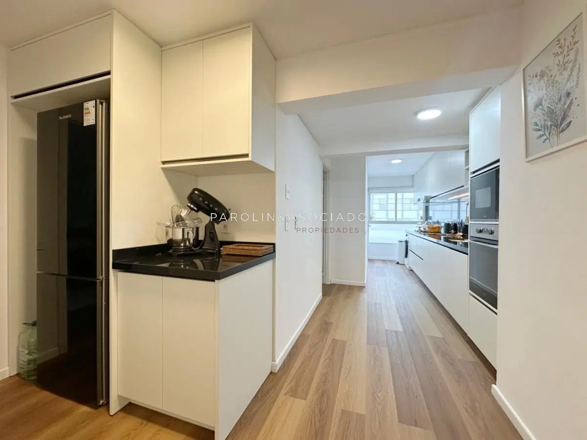 Departamento en Venta en Edificio Fontemar de 4 dormitorios, Punta del Este 3