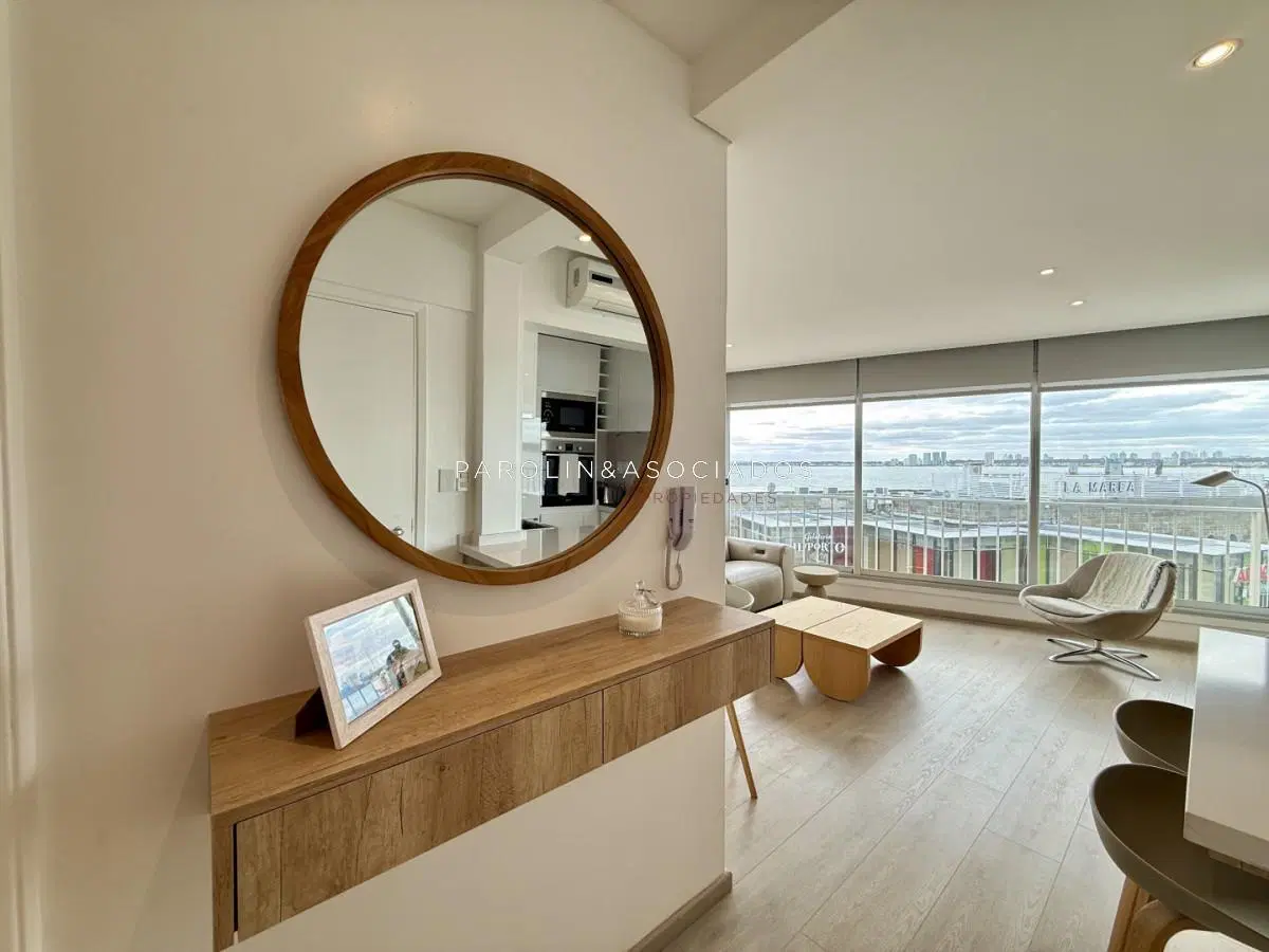 Apartamento en venta en Edificio Dársena frente al puerto de Punta del este 4