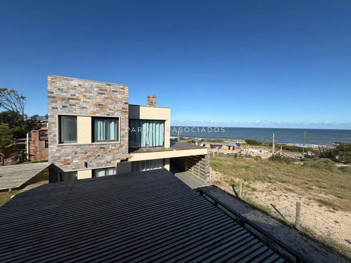 Casa en Punta Colorada - Piriápolis 2