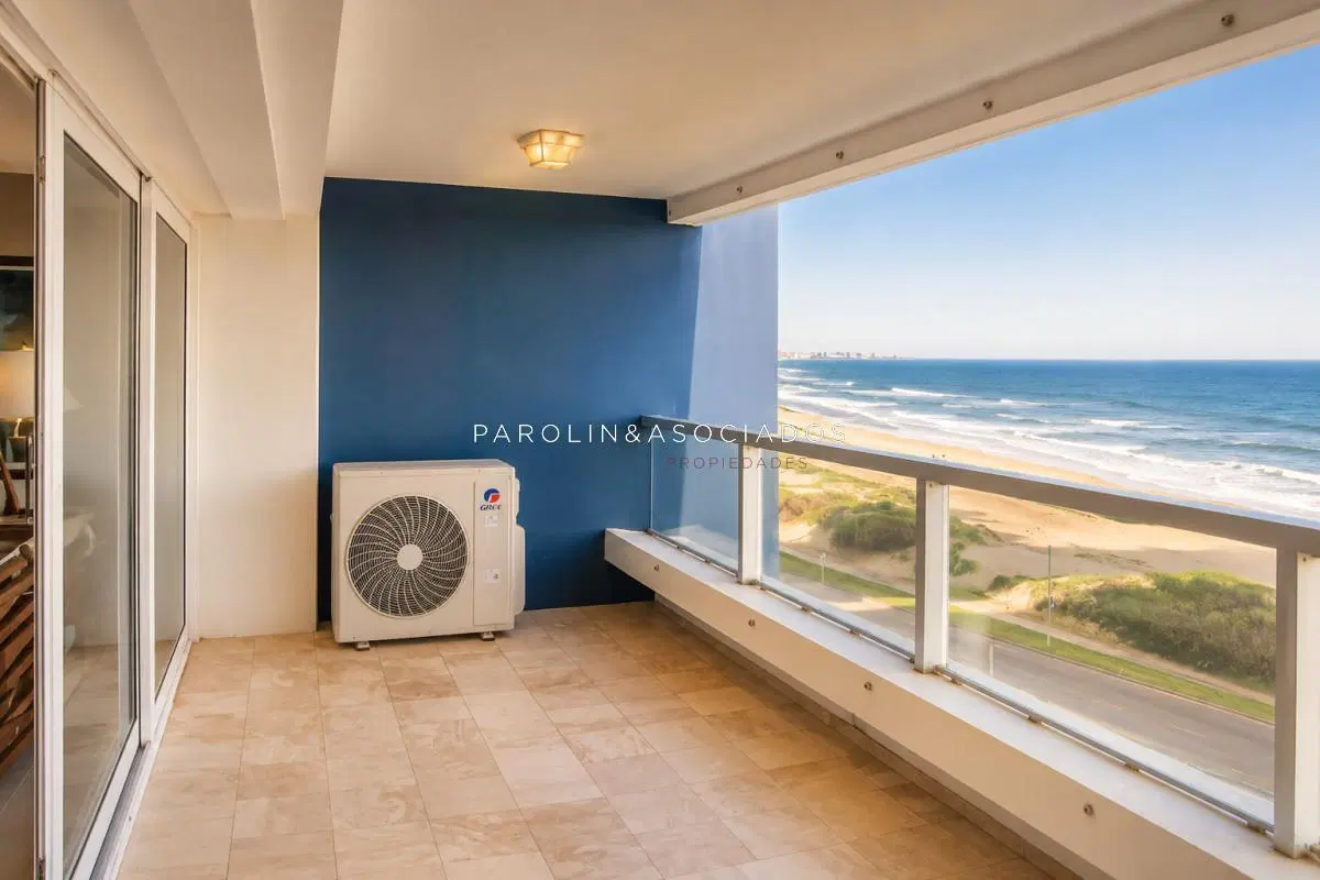 Vende apartamento con vista al mar, de 4 dormitorios en Brava, Punta del Este 4
