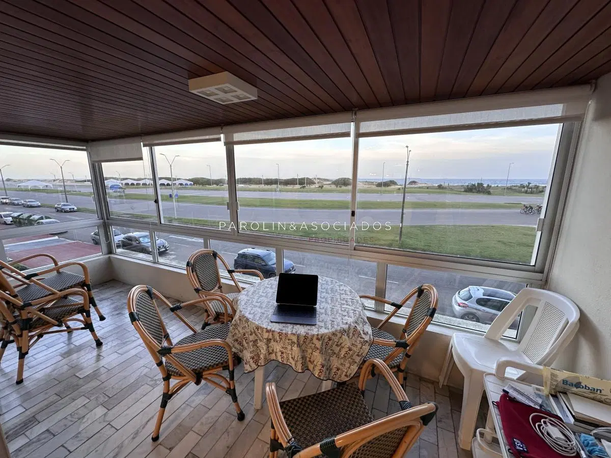 Vende apartamento de 3 dormitorios en Playa Brava, Punta del Este 3