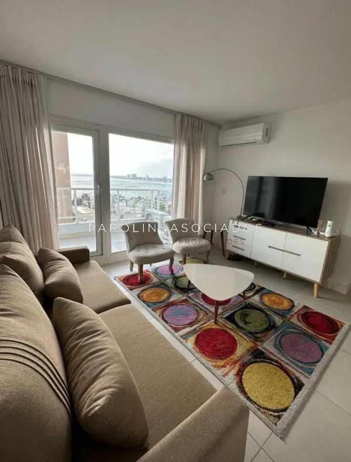 Vende apartamento de 2 dormitorios en Punta del Este 3