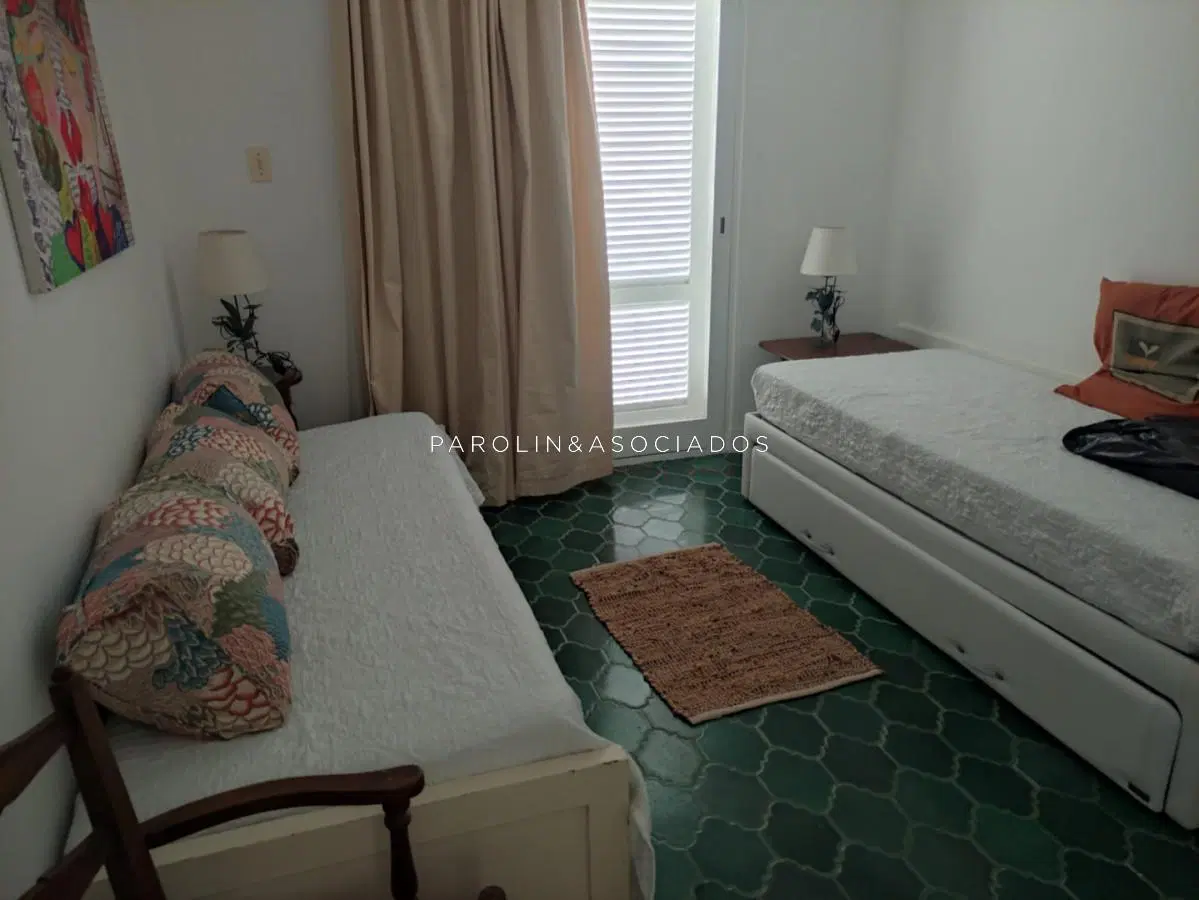 Duplex de 2 Dormitorios en Venta en Playa Mansa, Punta del Este 3