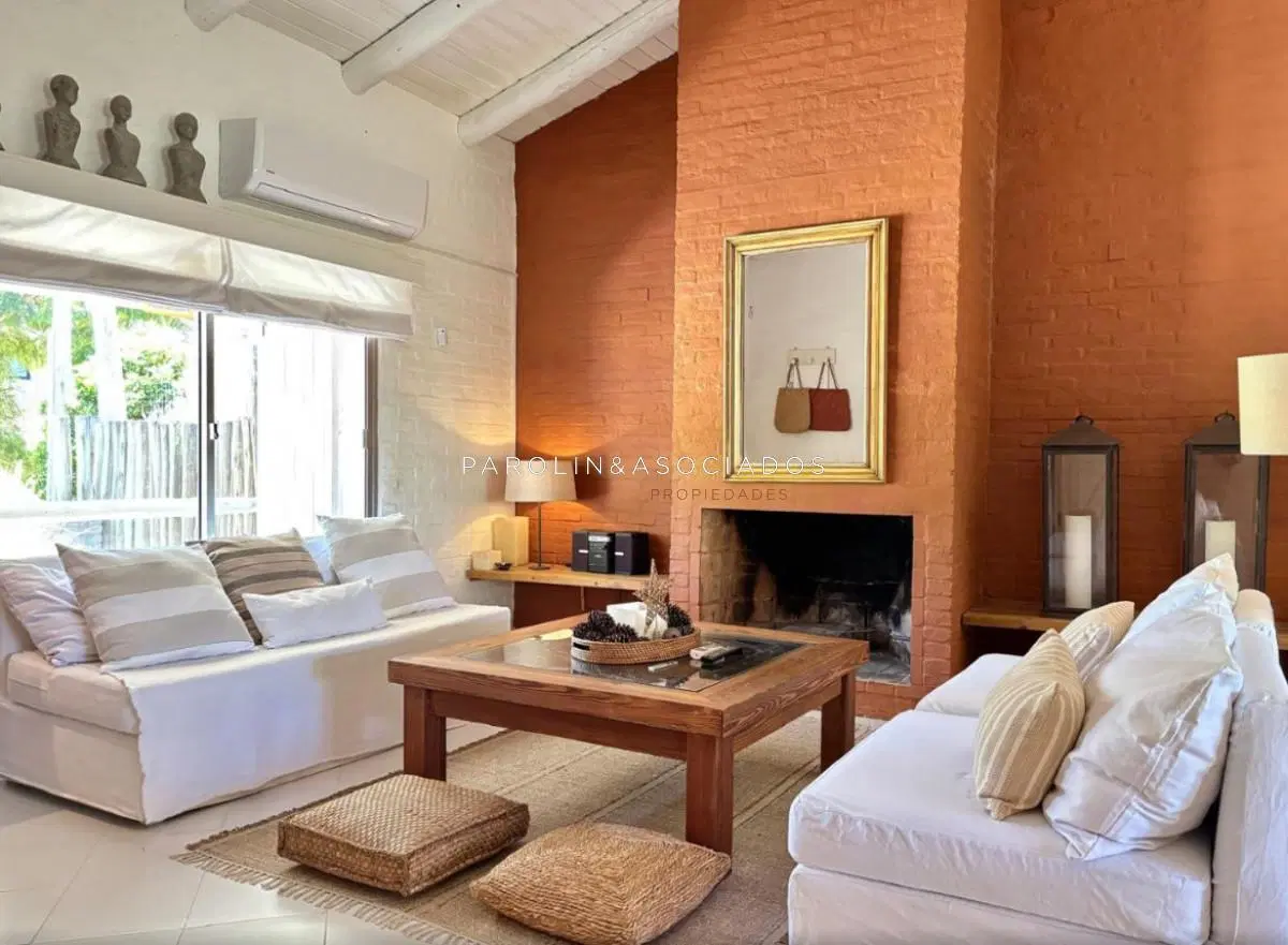 Casa en Venta de 3 Dormitorios en La Barra, Montoya 2